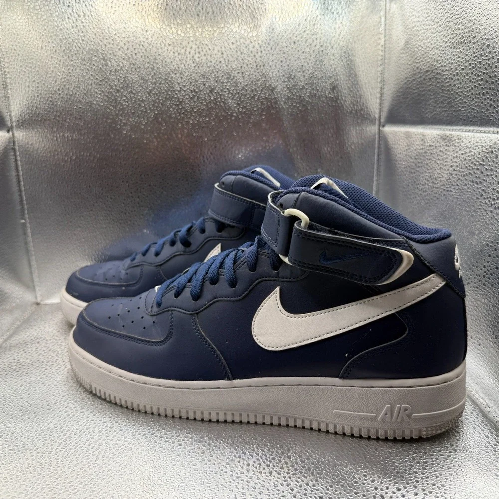 Size 10.5 Nike Air Force 1 '07 Mid Midnight Navy‎ Blue Mens Sneakers 315123-407